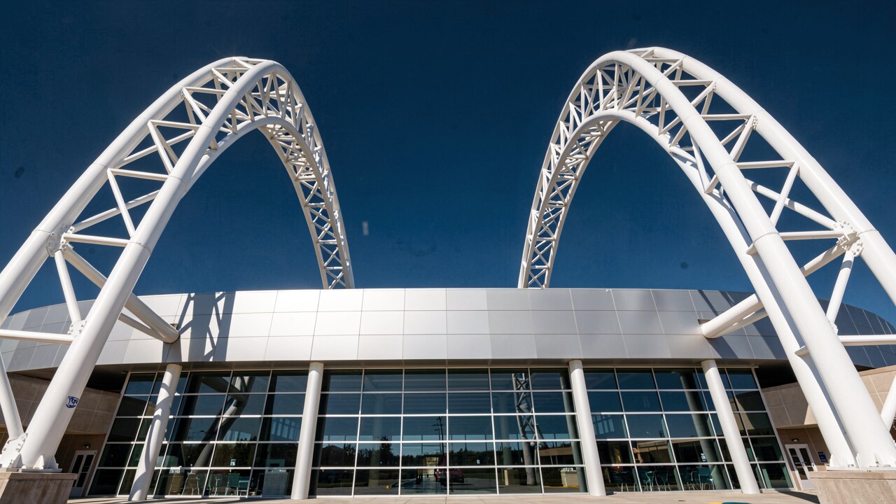 AT&T Stadium — Signatur-Architektur