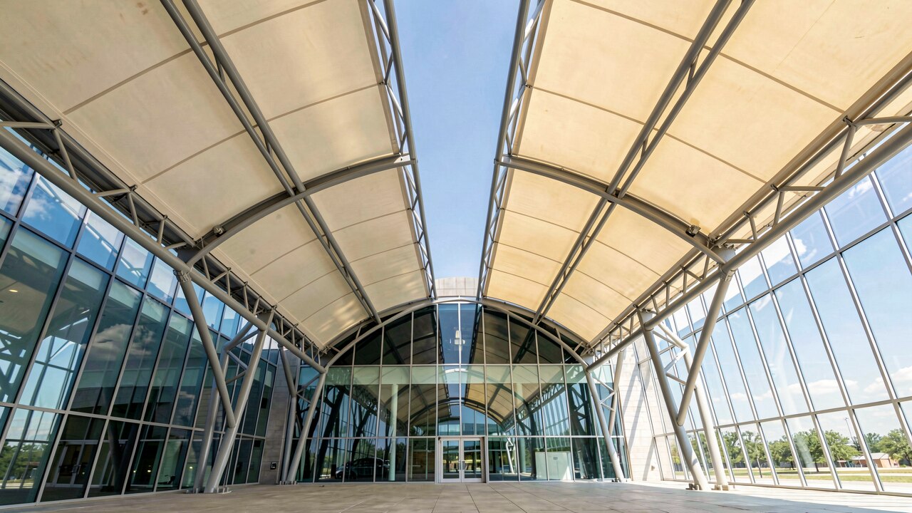 NRG Stadium — Signatur-Architektur